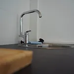 Unique: - Zentral - Kueche - Netflix * Bréma