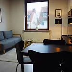 Unique: - Zentral - Kueche - Netflix Apartman
